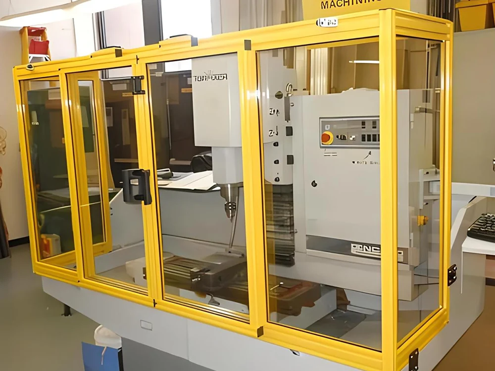 Anti-Statik Akrilik Levhalar Elektronik Üretiminde Güvenliği Nasıl Sağlar?